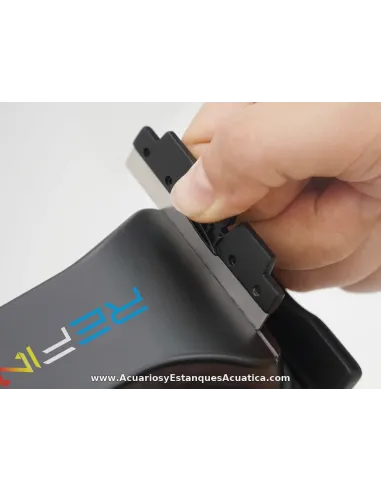 Rascador magnético para acuarios de cristal Maxspect Refine Scraper
