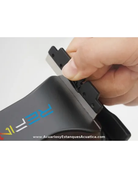 Rascador magnético para acuarios de cristal Maxspect Refine Scraper